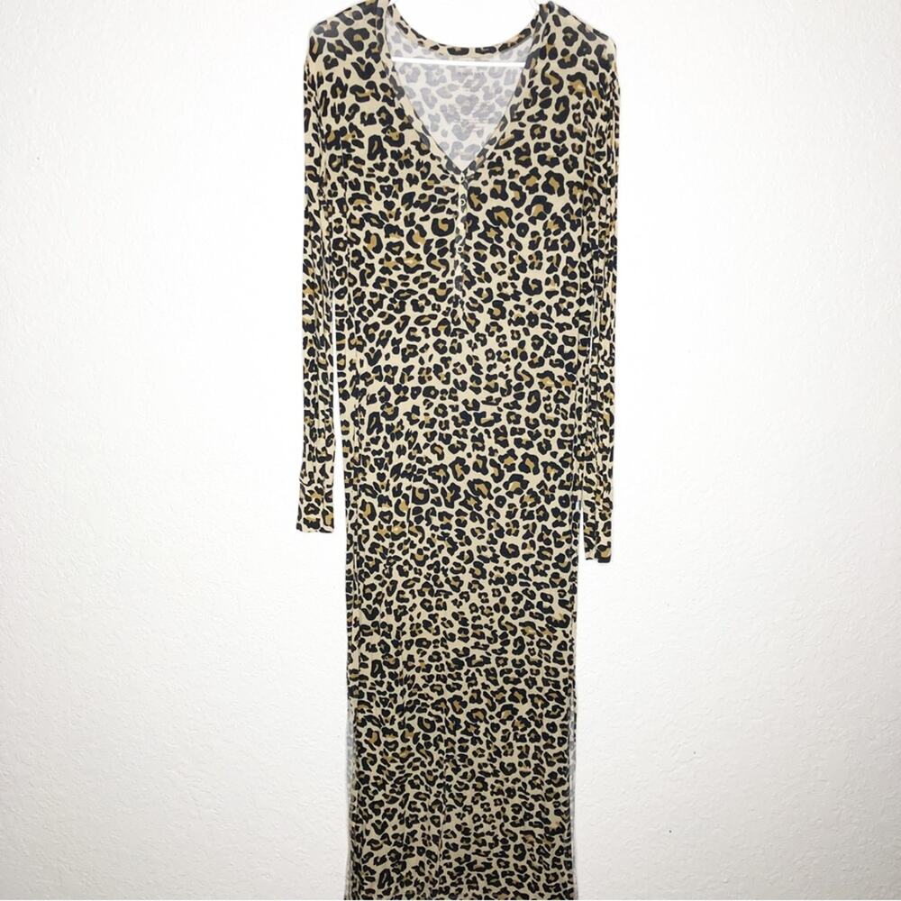 Posh Peanut leopard print henley long sleeve night gown size Small